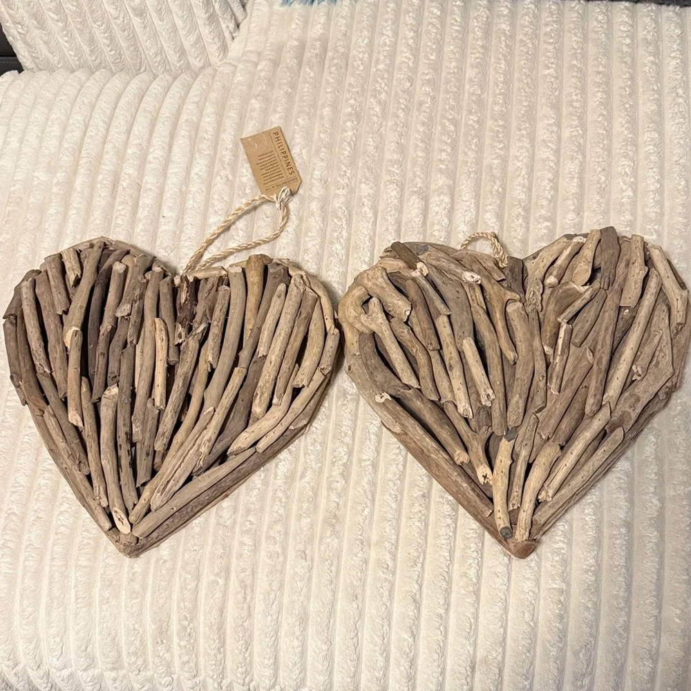 Rustic Driftwood Heart Decor - Picture 5 of 5